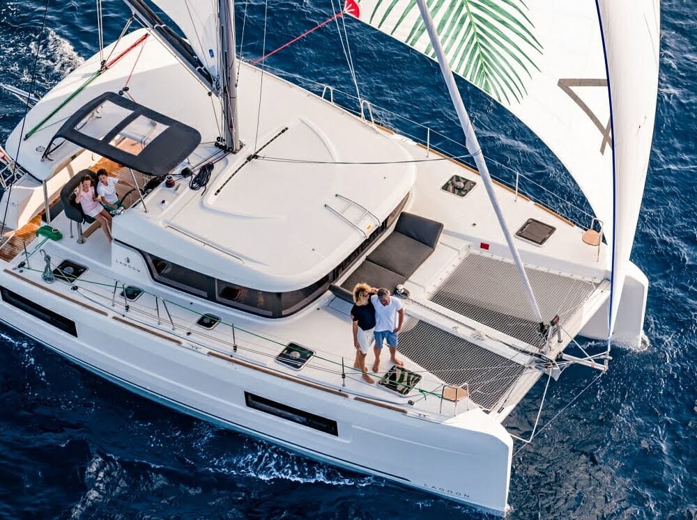 Lagoon-40-Eris09Esterno